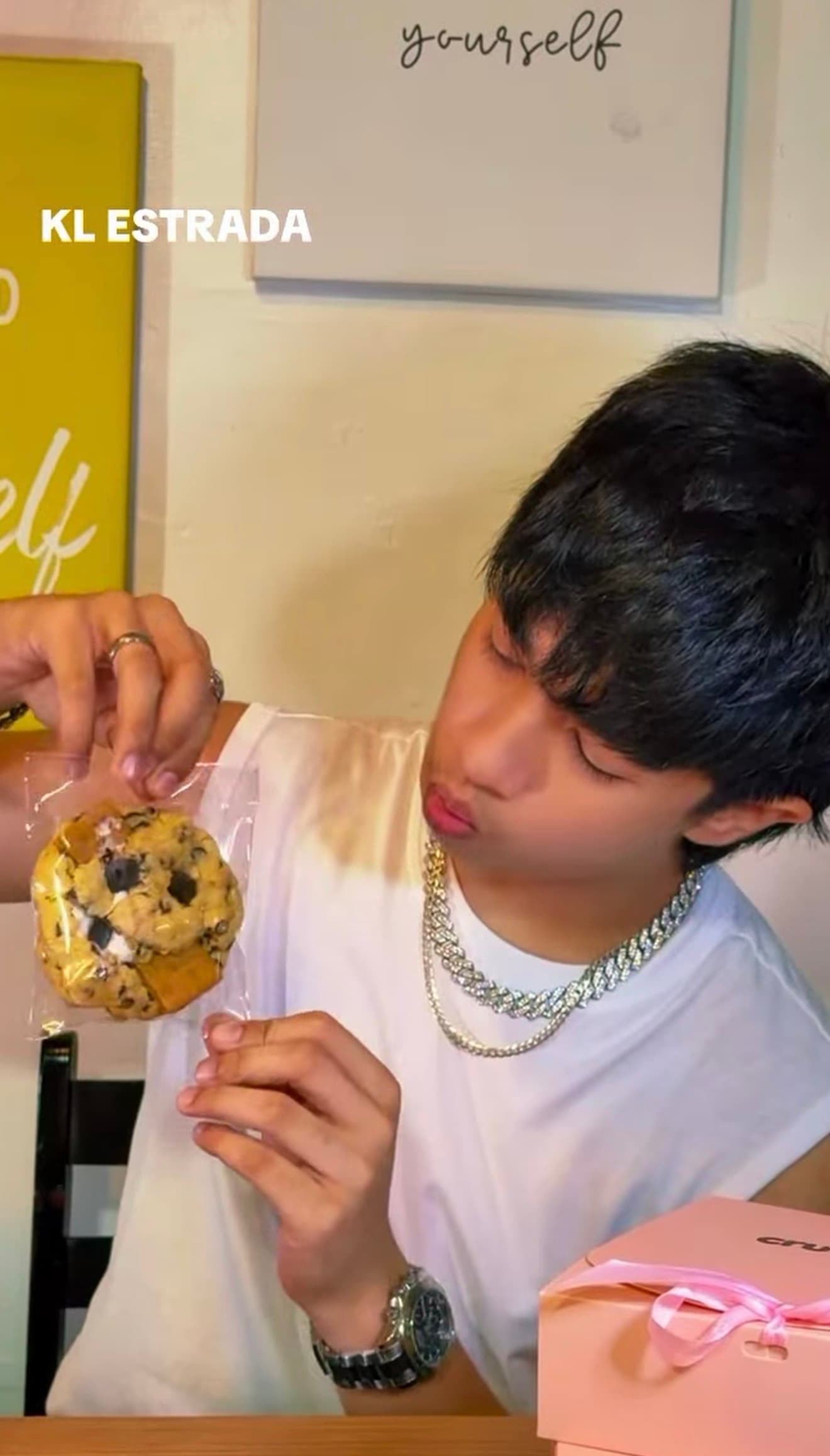 KL Estrada thumbnail